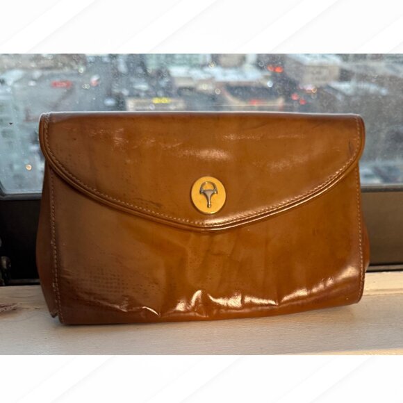 Vintage Gucci Tan Clutch - Picture 1 of 6